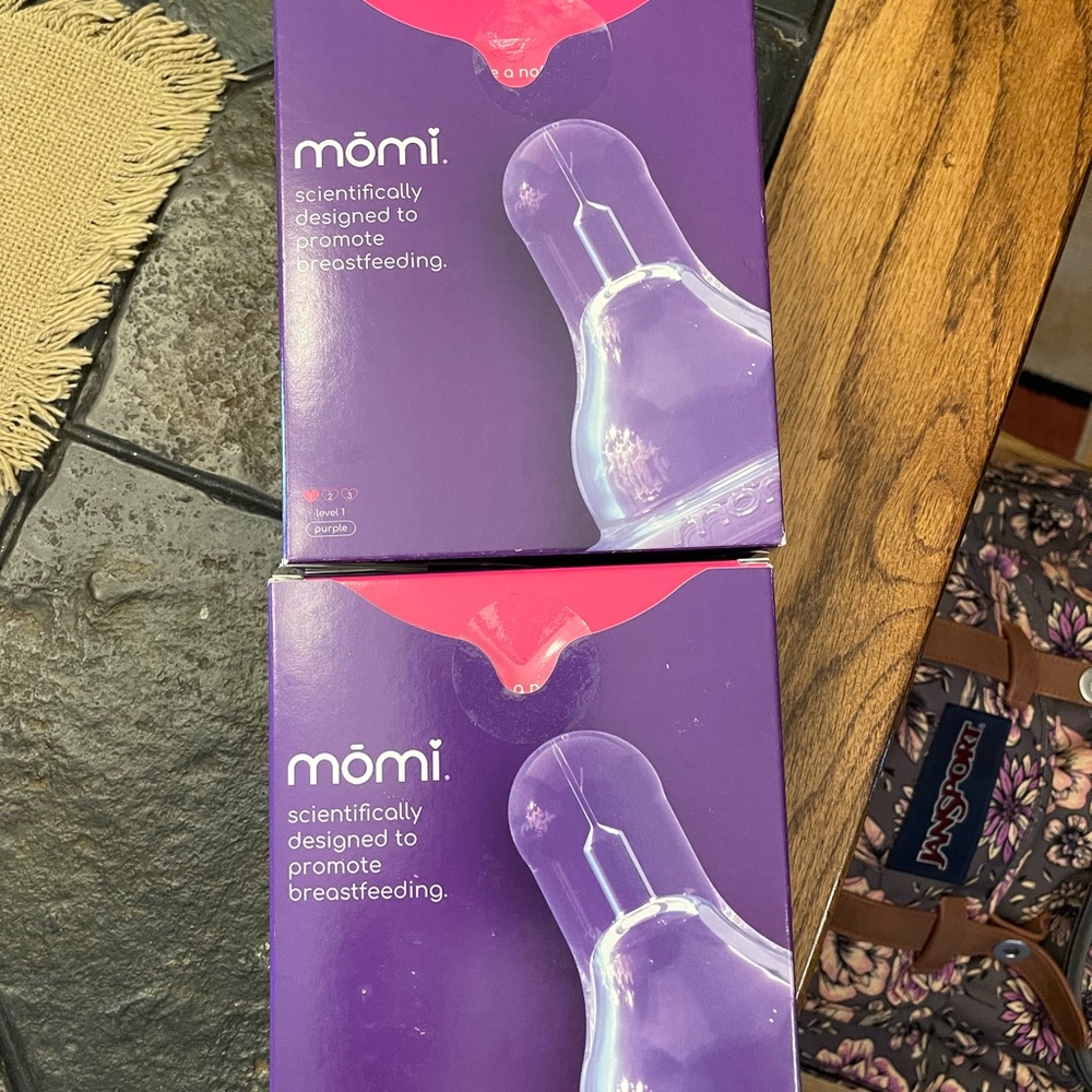 Momi bottles